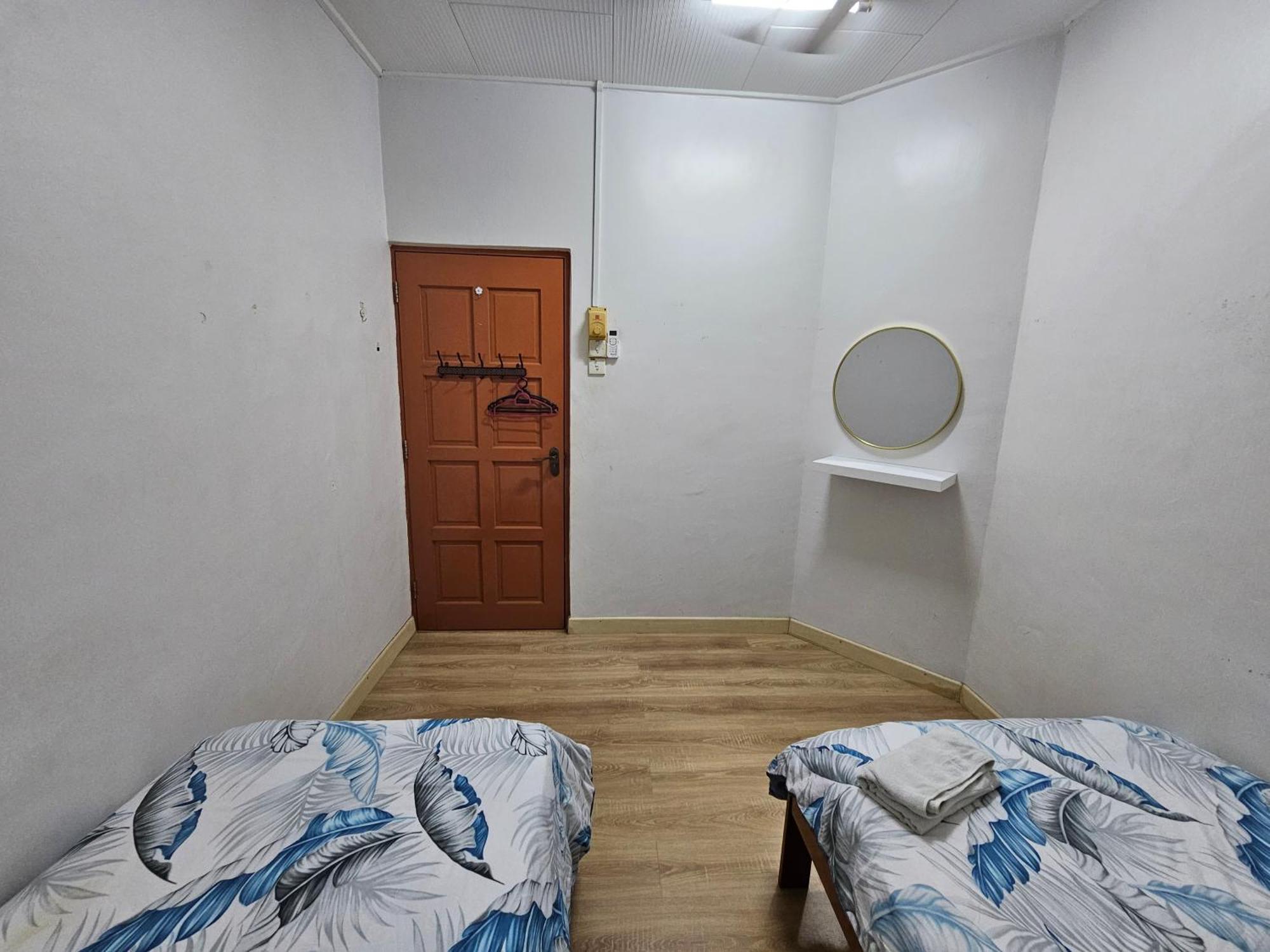 Ruhani Homestay 3 Kb - 4 Bedroom Fully Airconditioned With Wifi & Netflix Kota Bharu Exterior foto
