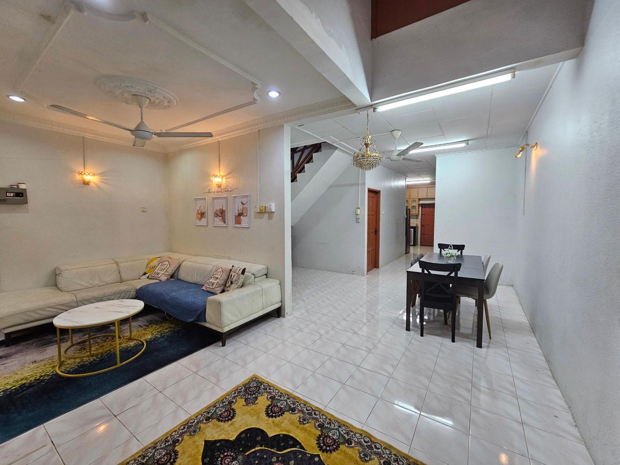 Ruhani Homestay 3 Kb - 4 Bedroom Fully Airconditioned With Wifi & Netflix Kota Bharu Exterior foto